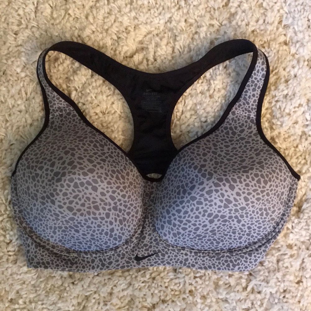 Nike High Support Sports Bra - 36DD